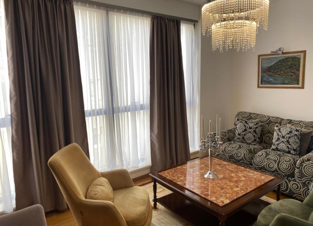 פודגוריצה Hotel Ideall מראה חיצוני תמונה