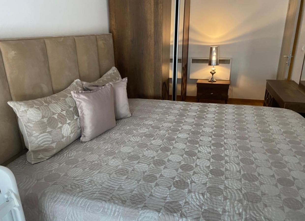 פודגוריצה Hotel Ideall מראה חיצוני תמונה